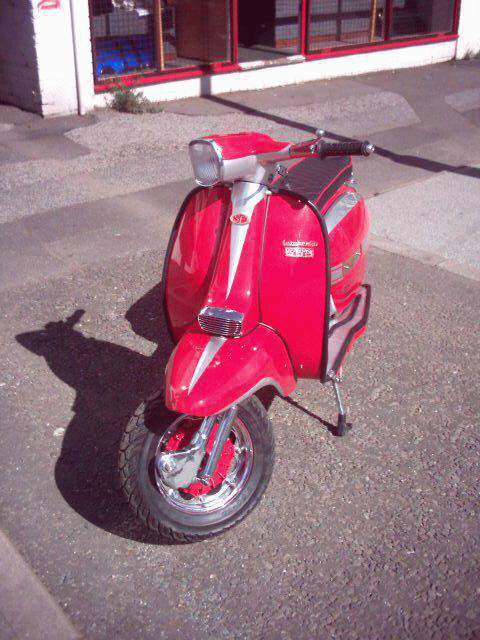 Mr Barber red and silver GP240