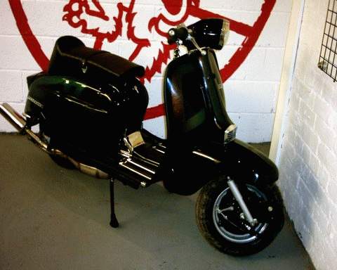 Black custom LI